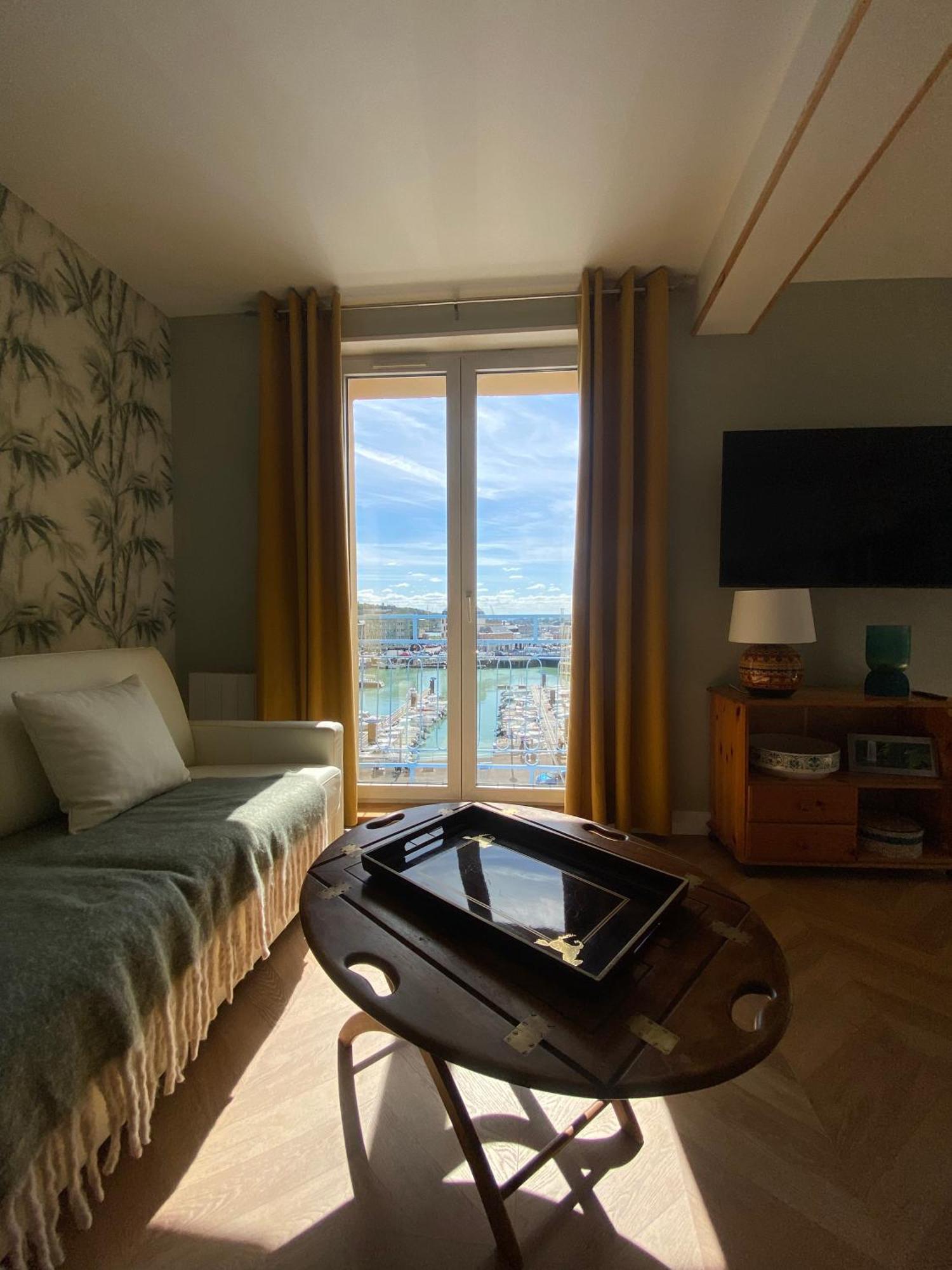 Etablissement 3 Etoiles Avec Ascenseur, 3 Appartements Lumineux Vue Port Avec Balcon, 200M De La Mer, Wifi Fibre, Tous Service Inclus Дьепп Экстерьер фото