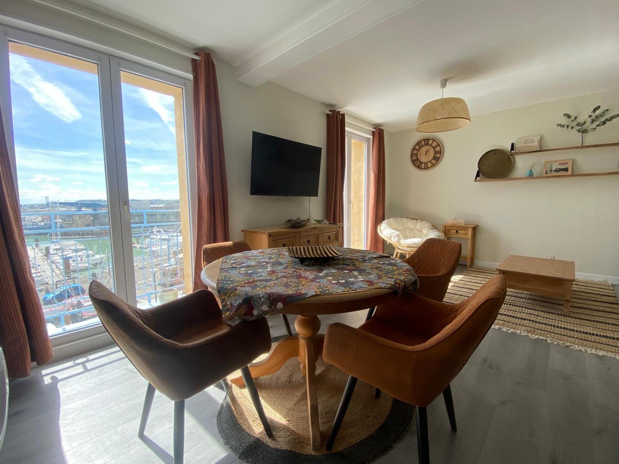 Etablissement 3 Etoiles Avec Ascenseur, 3 Appartements Lumineux Vue Port Avec Balcon, 200M De La Mer, Wifi Fibre, Tous Service Inclus Дьепп Экстерьер фото