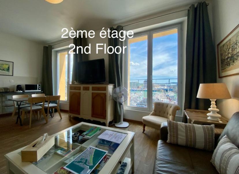 Etablissement 3 Etoiles Avec Ascenseur, 3 Appartements Lumineux Vue Port Avec Balcon, 200M De La Mer, Wifi Fibre, Tous Service Inclus Дьепп Экстерьер фото
