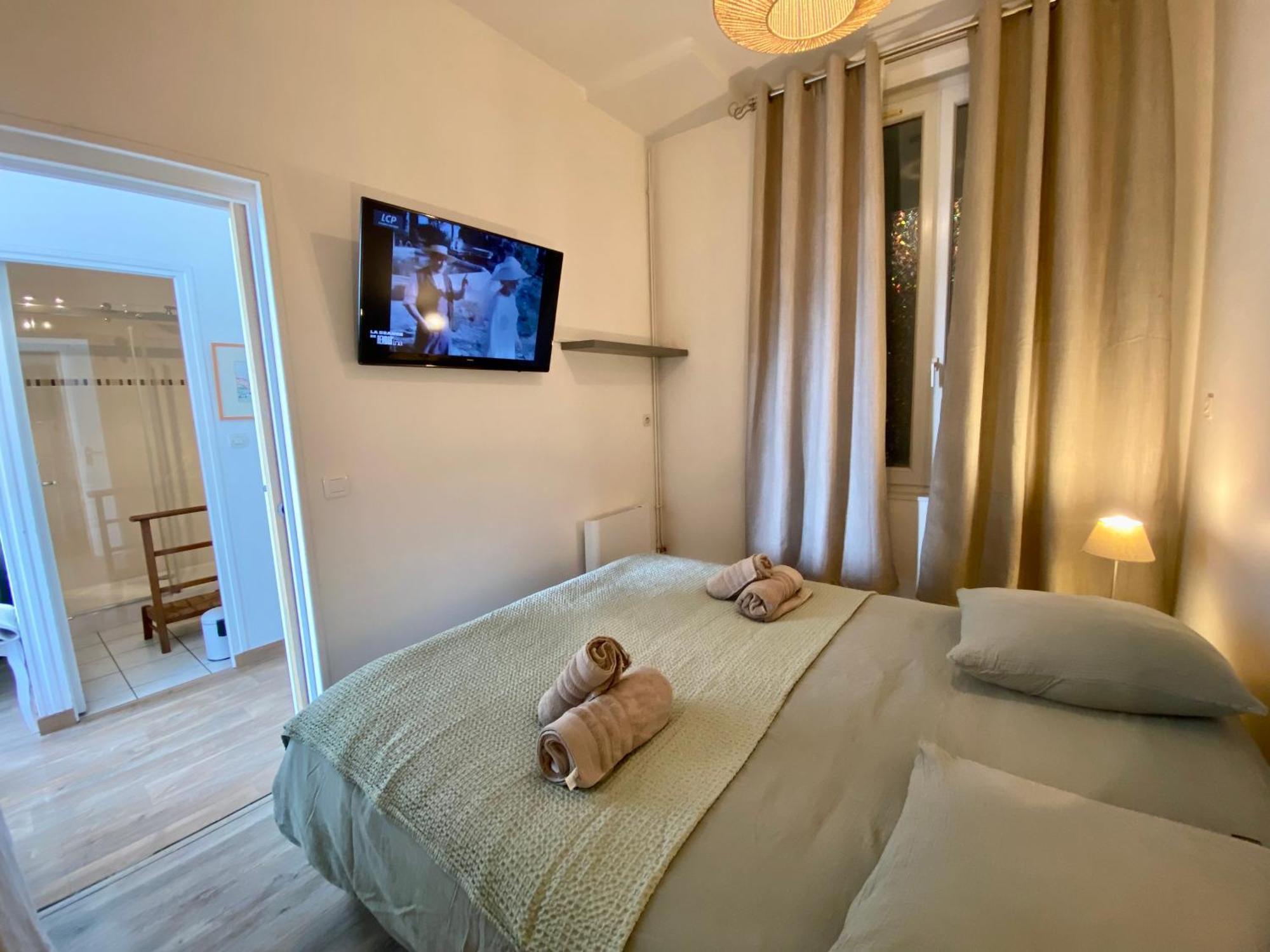 Etablissement 3 Etoiles Avec Ascenseur, 3 Appartements Lumineux Vue Port Avec Balcon, 200M De La Mer, Wifi Fibre, Tous Service Inclus Дьепп Экстерьер фото